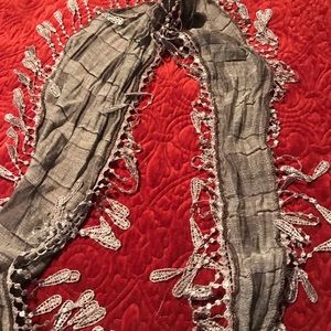 Fancy light pewter neck scarf. Beautiful!